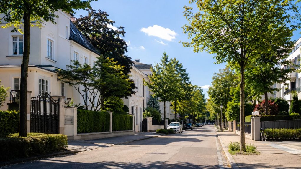Schlüsseldienst Bogenhausen – Einsatzgebiet in München mit Villen und Wohngebäuden, wo schnelle Türöffnungen nötig sind